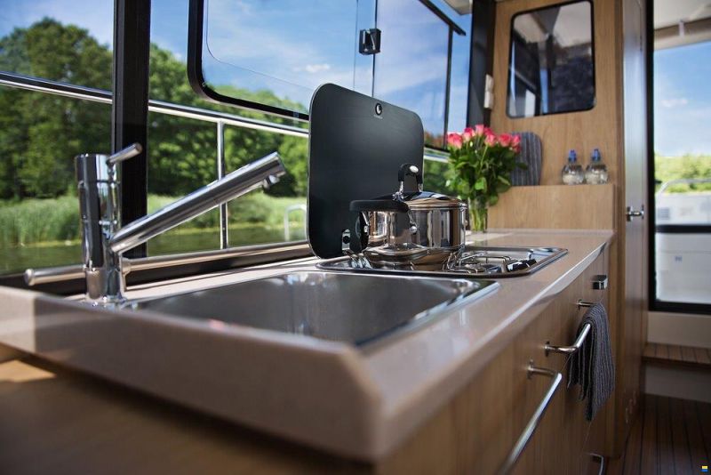Balt SunCamper 35 Flybridge