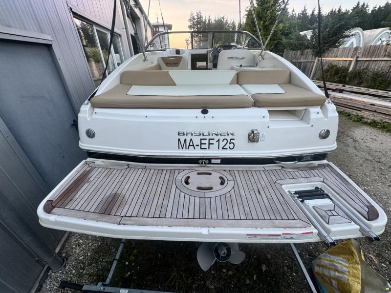Bayliner 742R
