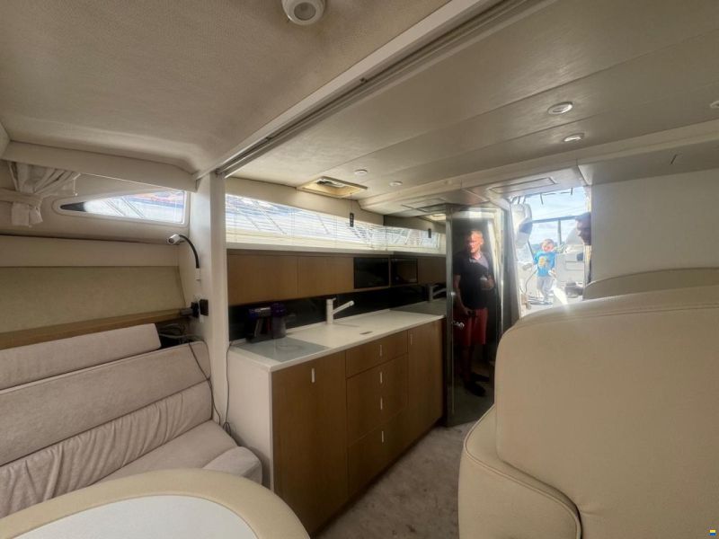 Bayliner Avanti Express 3255