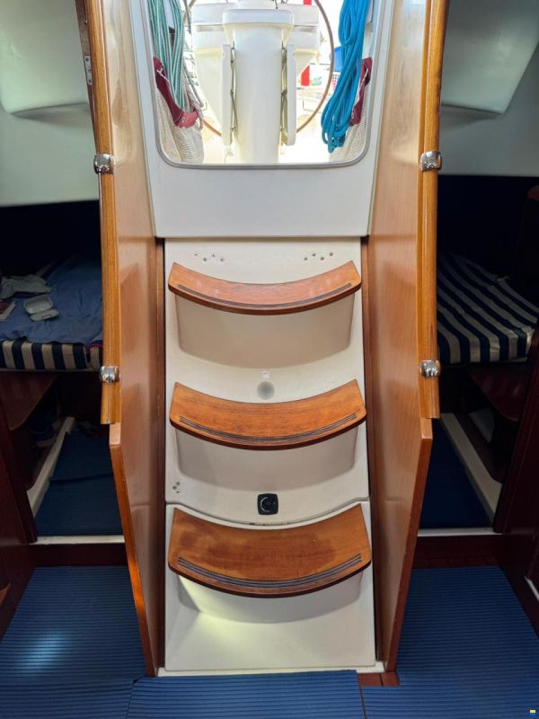 Beneteau Oceanis Clipper 411