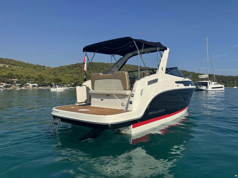 Bayliner 855 Cruiser