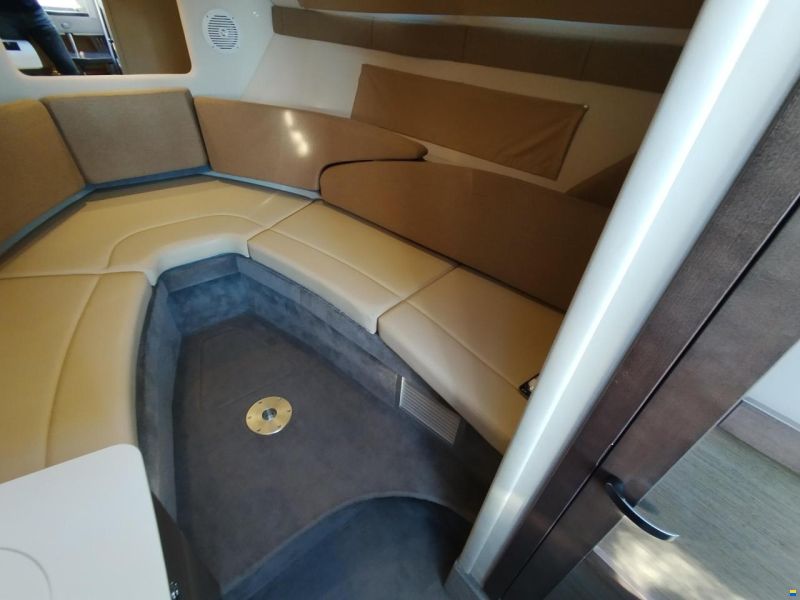Bayliner 855 Cruiser