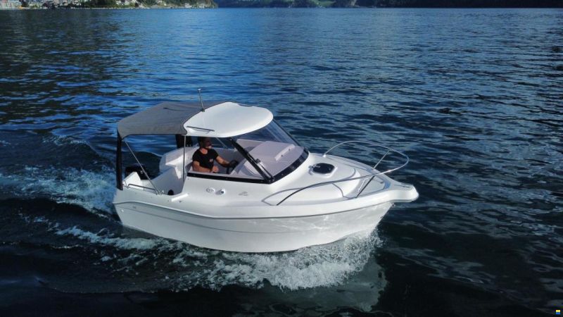 Cortina 480 Pilothouse