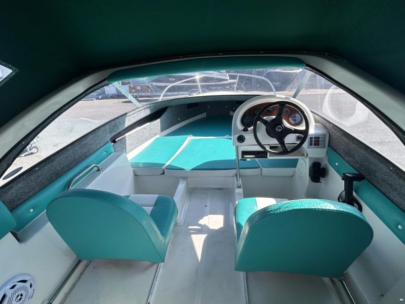 Quicksilver 485 Bora