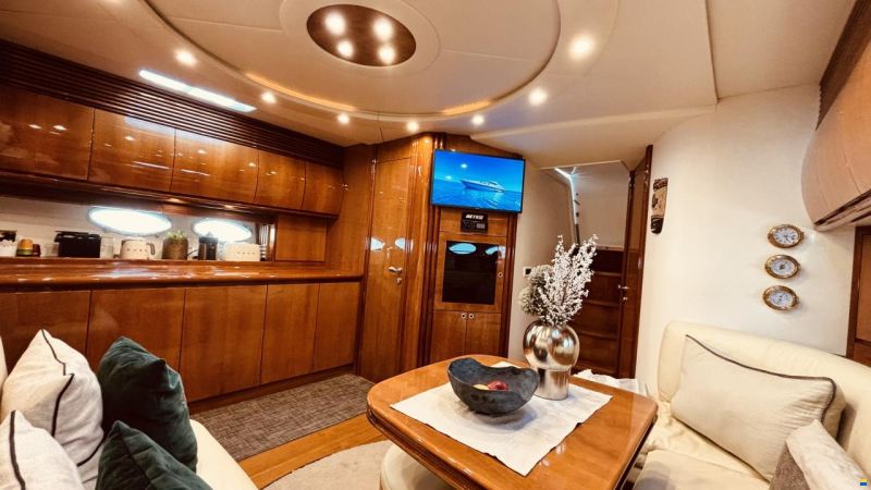 Pershing 54