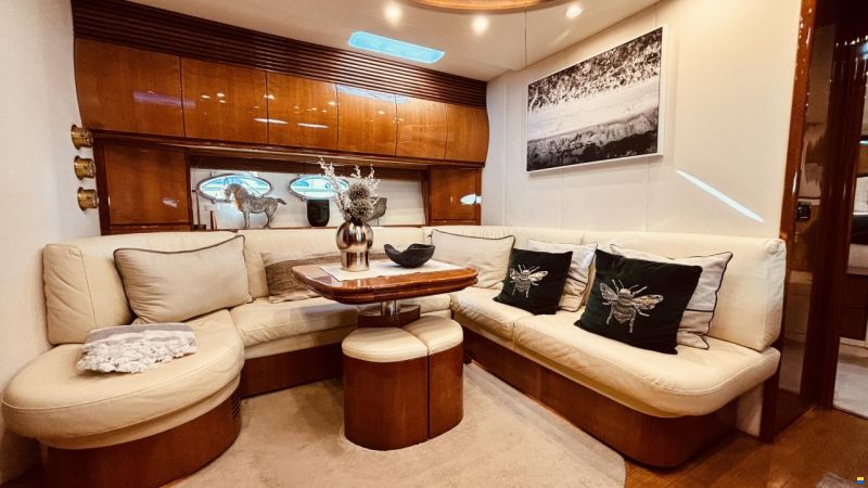 Pershing 54