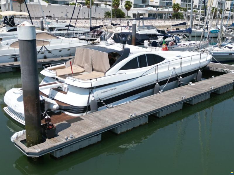 Pershing 54