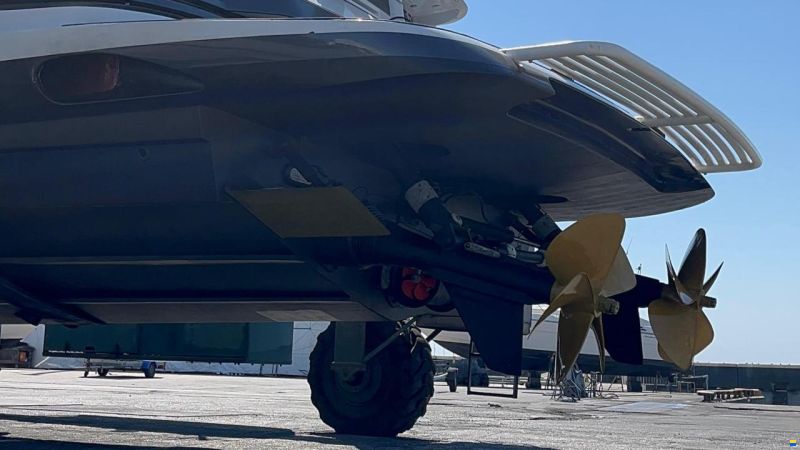 Pershing 54