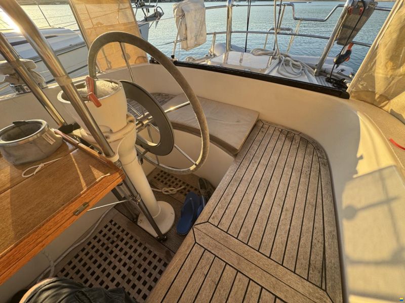 Hallberg-Rassy 38
