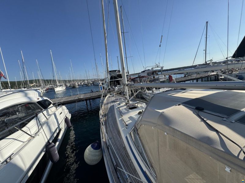 Hallberg-Rassy 38