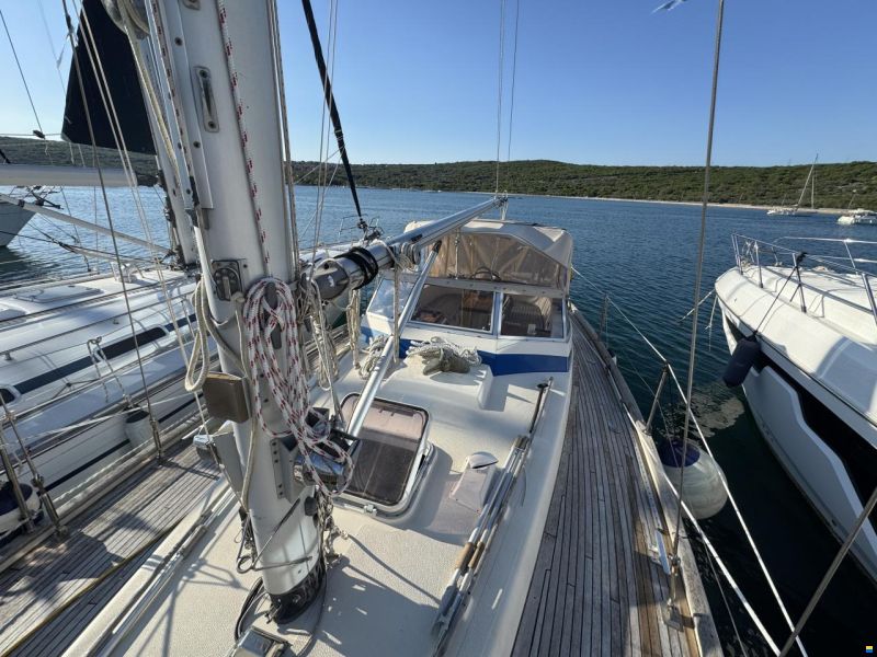 Hallberg-Rassy 38