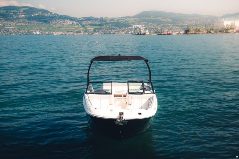 Sea Ray 270 Sundeck