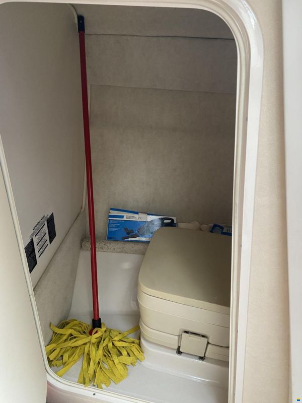 Sea Ray 260 Overnighter