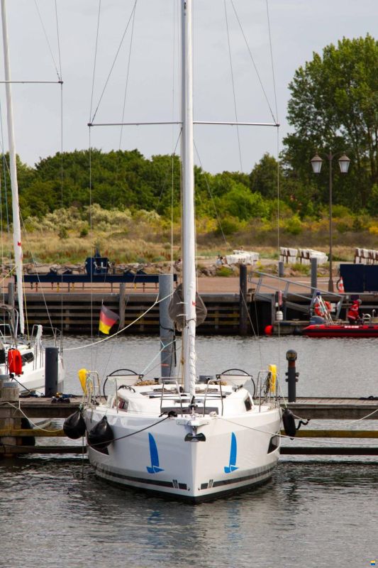 Dufour 37