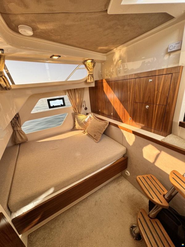 Marex 320 Aft Cabin Cruiser