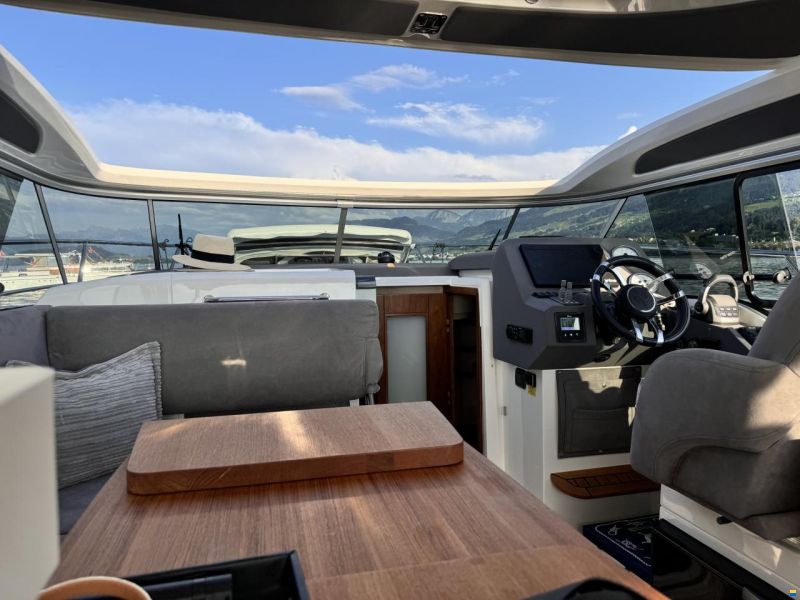 Marex 320 Aft Cabin Cruiser