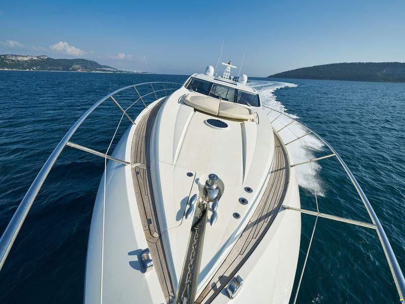 Sunseeker Predator 72