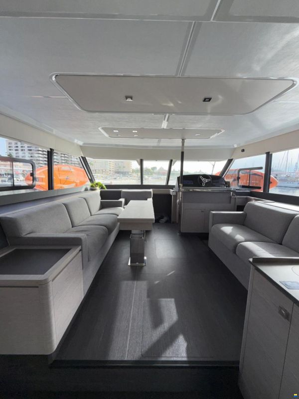 Fountaine Pajot MY 6
