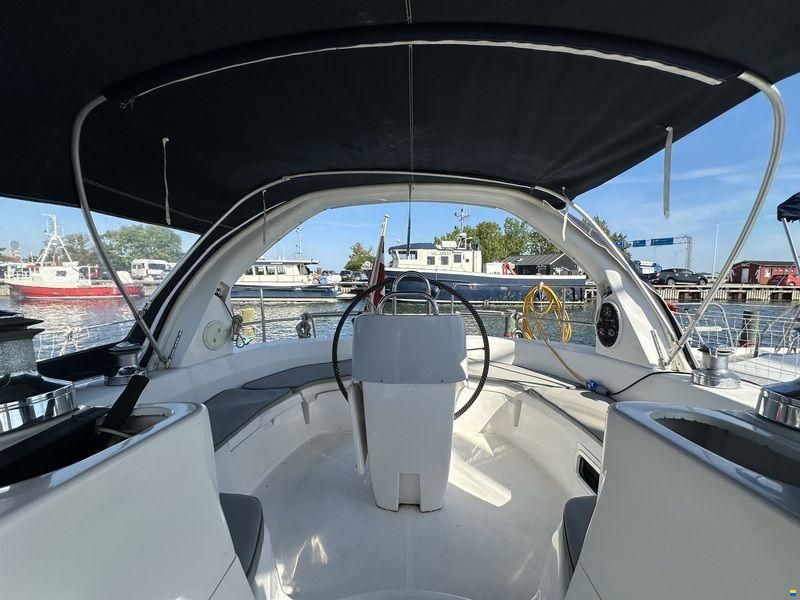 Hunter 410