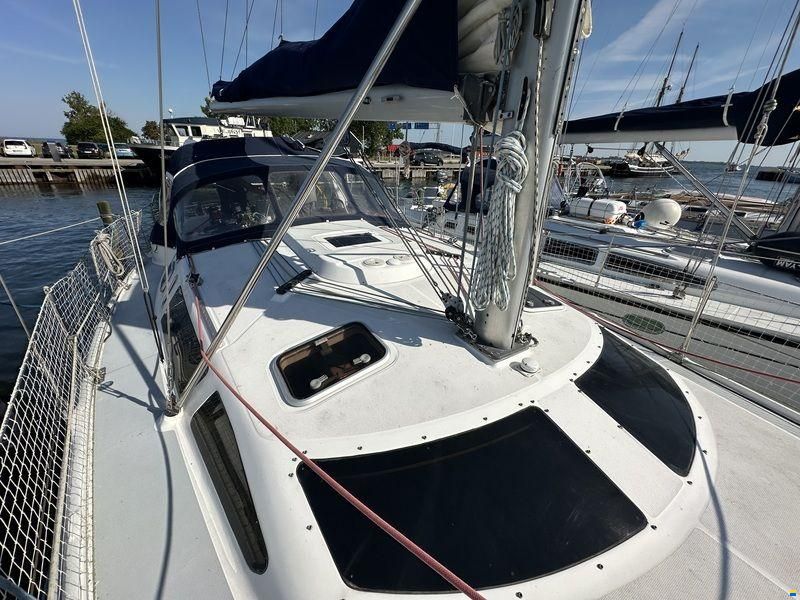 Hunter 410