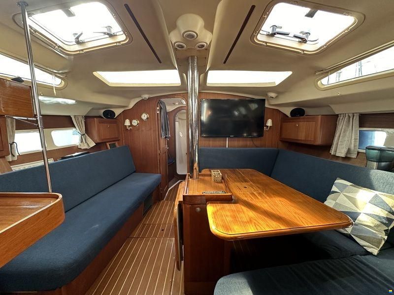 Hunter 410