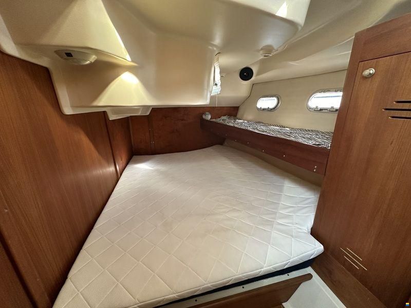 Hunter 410