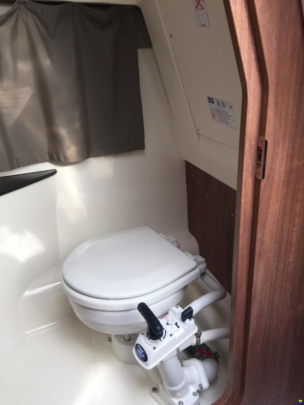 Quicksilver 805 Sundeck