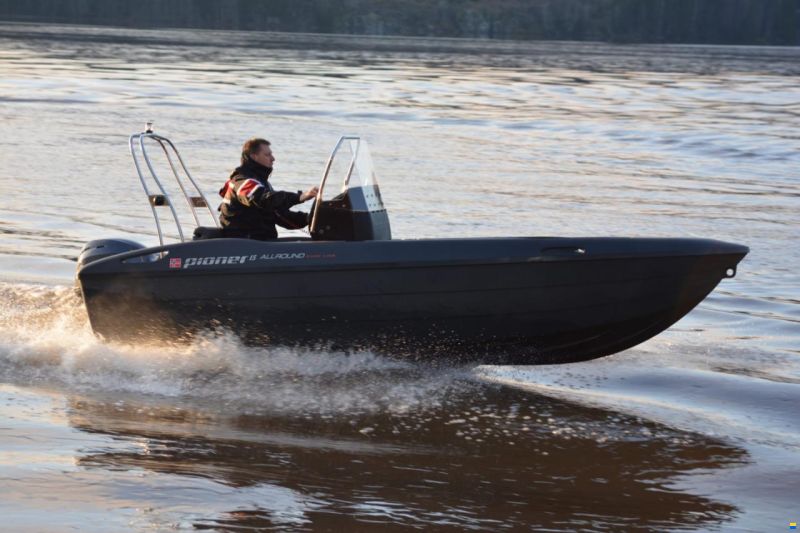 Pioner 15 Allround with engine