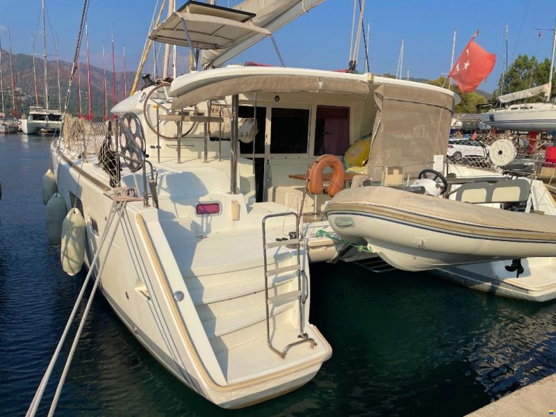 Lagoon 400