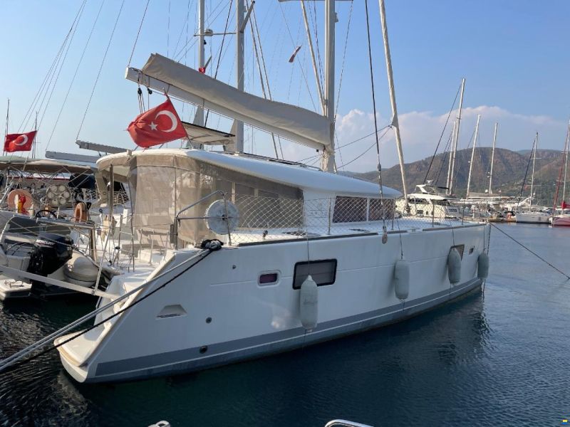 Lagoon 400