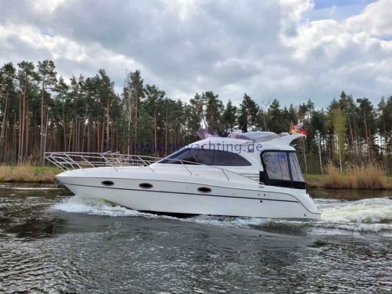 Galeon 330 Fly