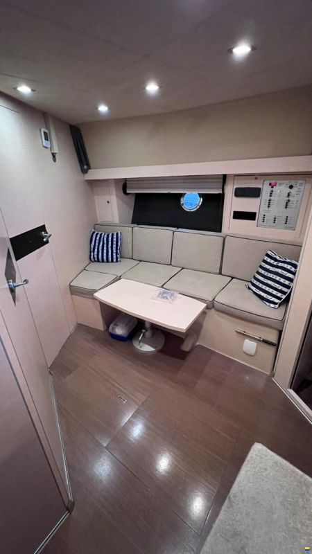 Cranchi M 38 HT - 2013