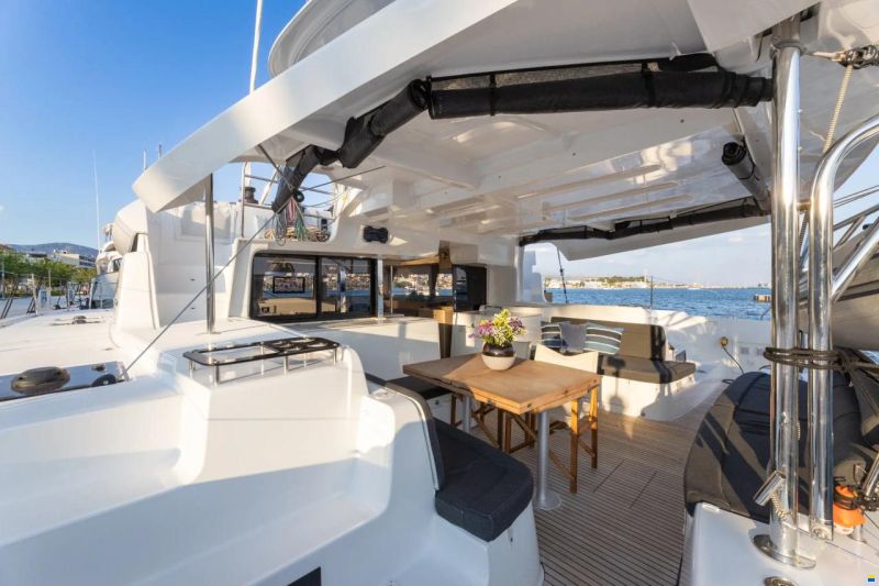 Lagoon 46/ AC/Watermaker