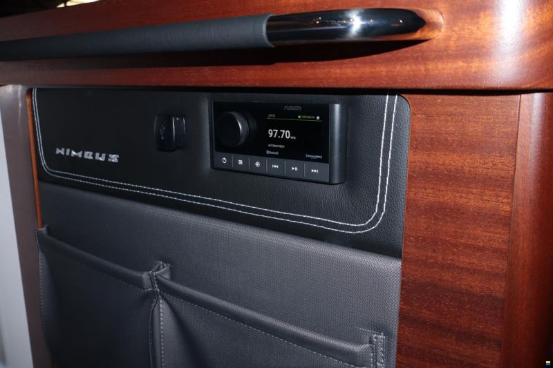 Nimbus 305 Coupe