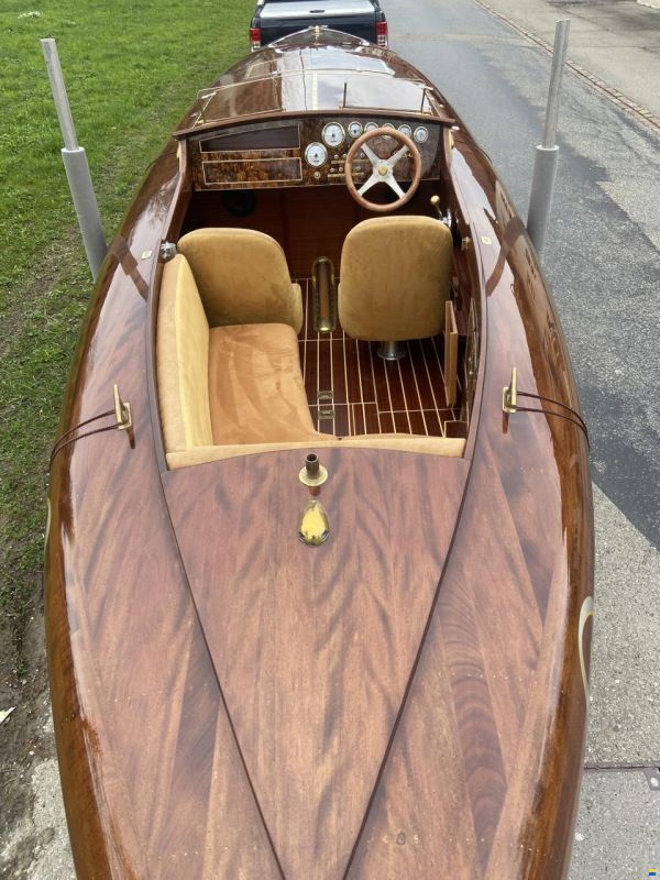 Baby Bootlegger Replica Gentleman's Race