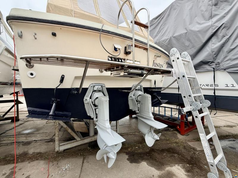 Coronet 32 Oceanfarer
