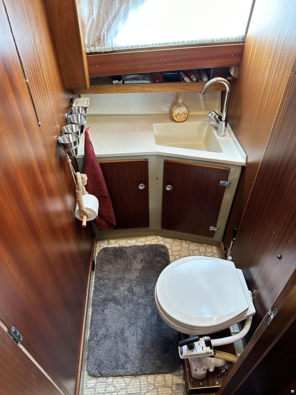 Coronet 32 Oceanfarer
