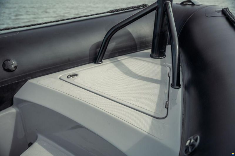 Gemini WR880 RIB