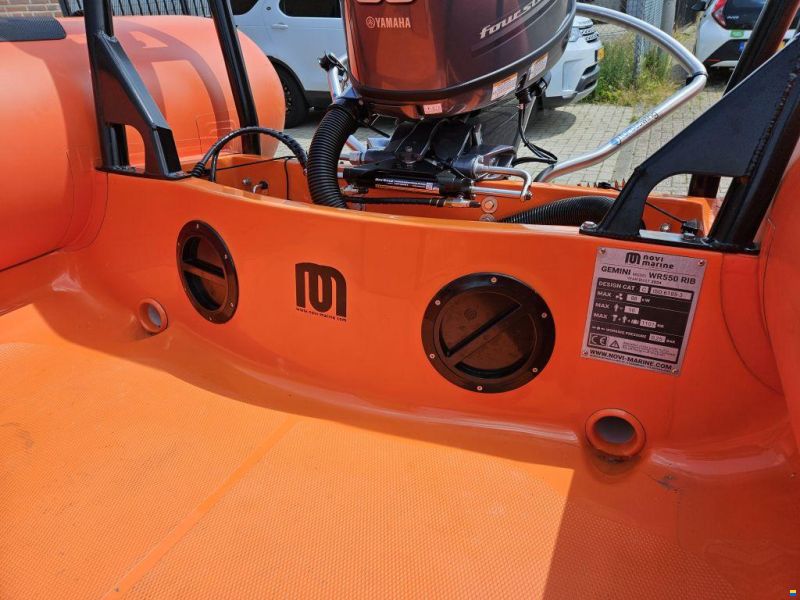 Gemini WR550 RIB