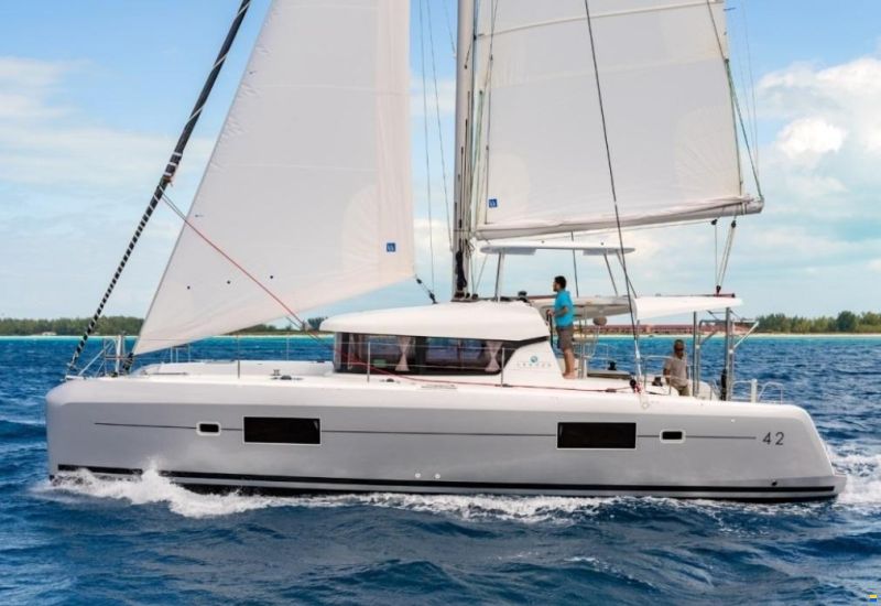 Lagoon 42
