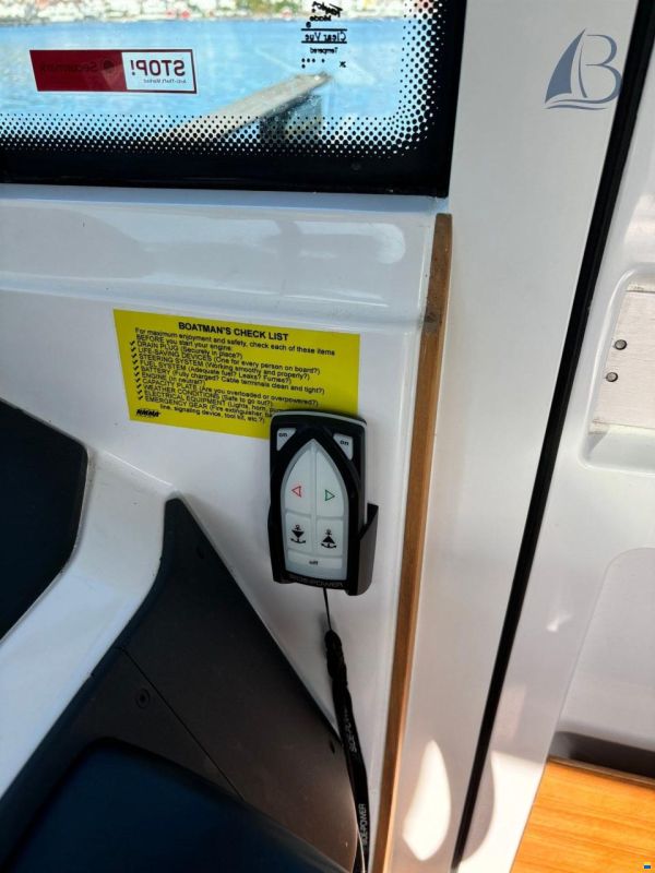 Axopar 28 Cabin MK2