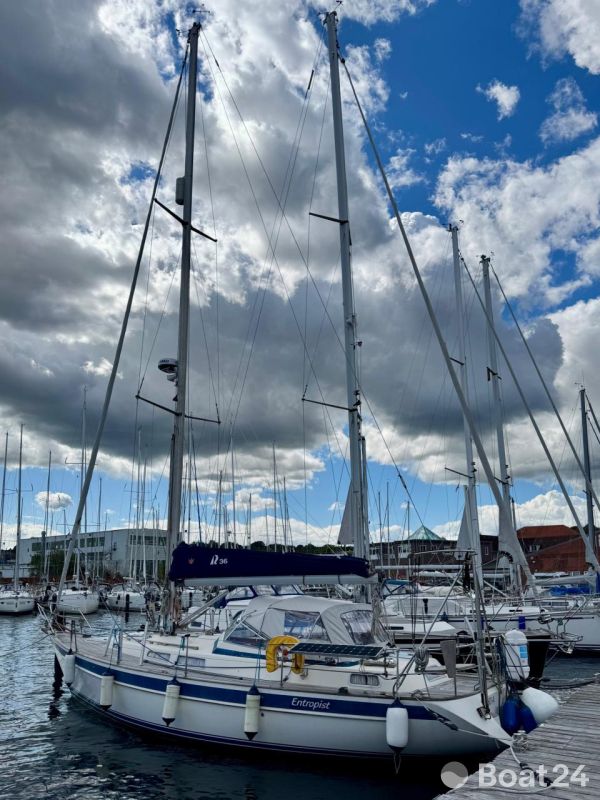 Hallberg-Rassy HR36 MKII