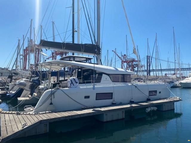 Lagoon 42