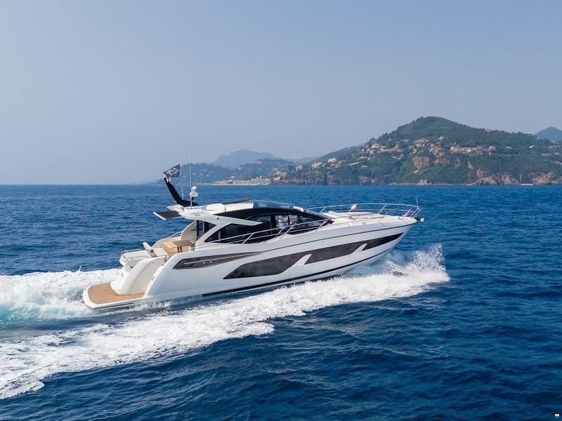 Sunseeker Predator 55 EVO