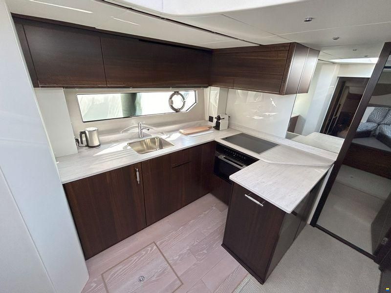 Sunseeker Predator 55 EVO