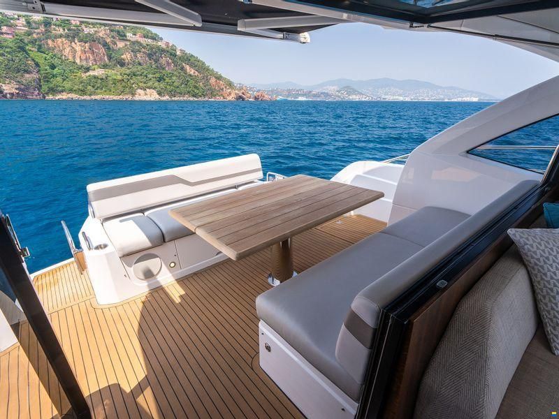 Sunseeker Predator 55 EVO