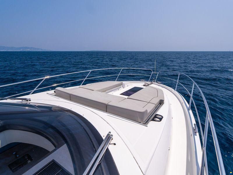 Sunseeker Predator 55 EVO