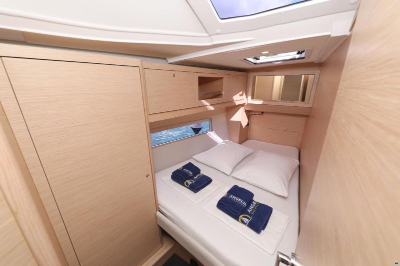 Dufour 470