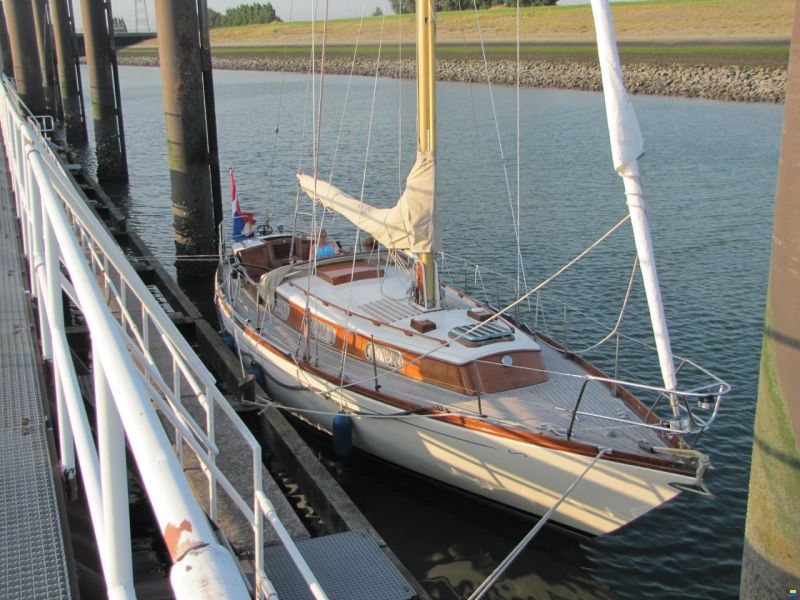 Van Dam Nordia 35