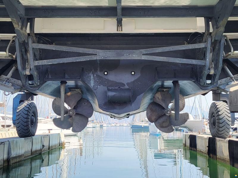 Sunseeker Predator 57